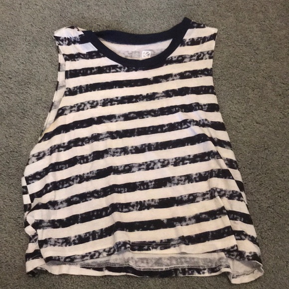 Women’s crop top - Picture 1 of 3